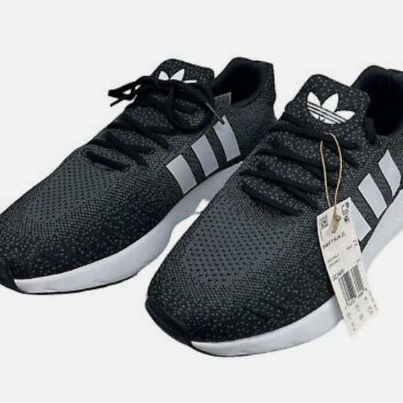 ADIDAS SWIFT RUN 22 - Picture 1 of 13